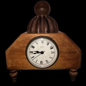 Excitare. Very cool wood clock !